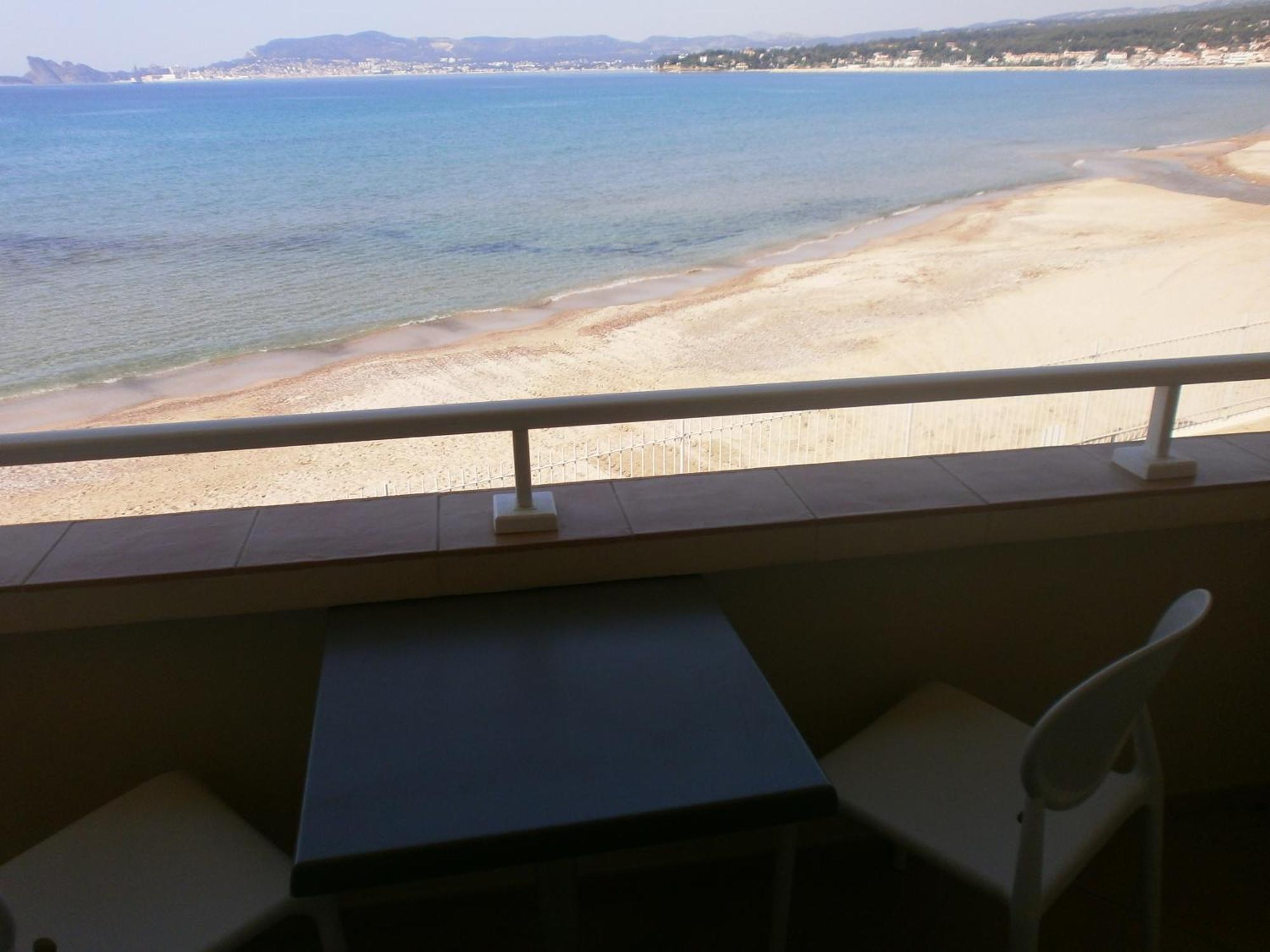 Au Tapis De Sable Otel Saint-Cyr-sur-Mer Oda fotoğraf