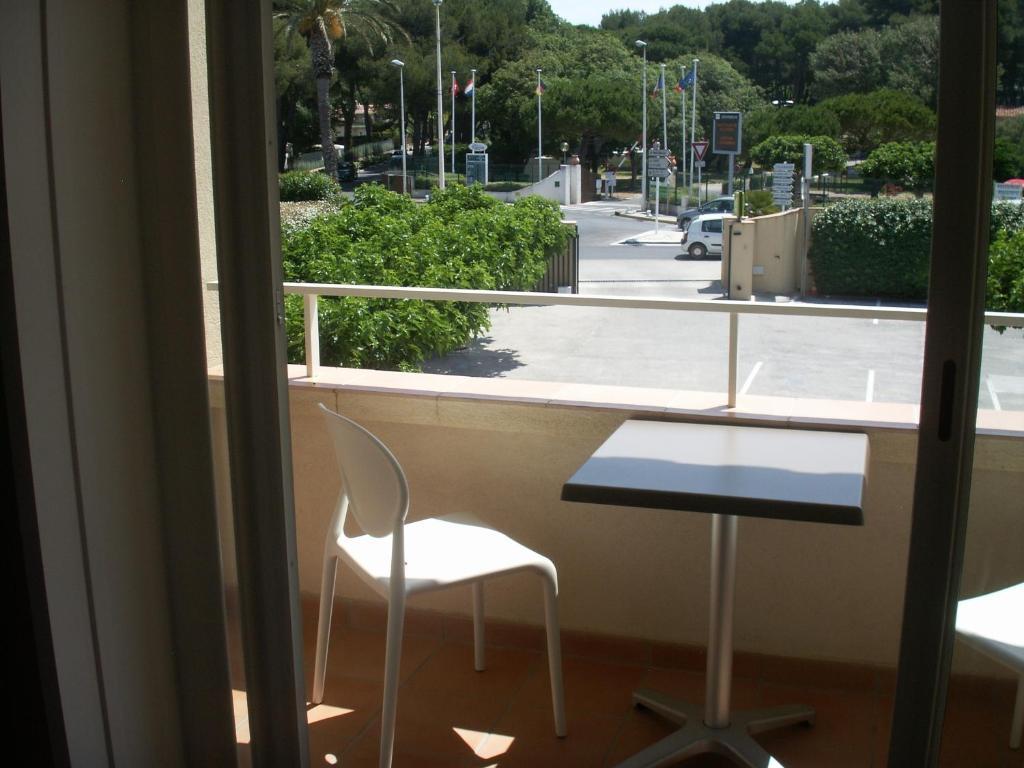 Au Tapis De Sable Otel Saint-Cyr-sur-Mer Oda fotoğraf