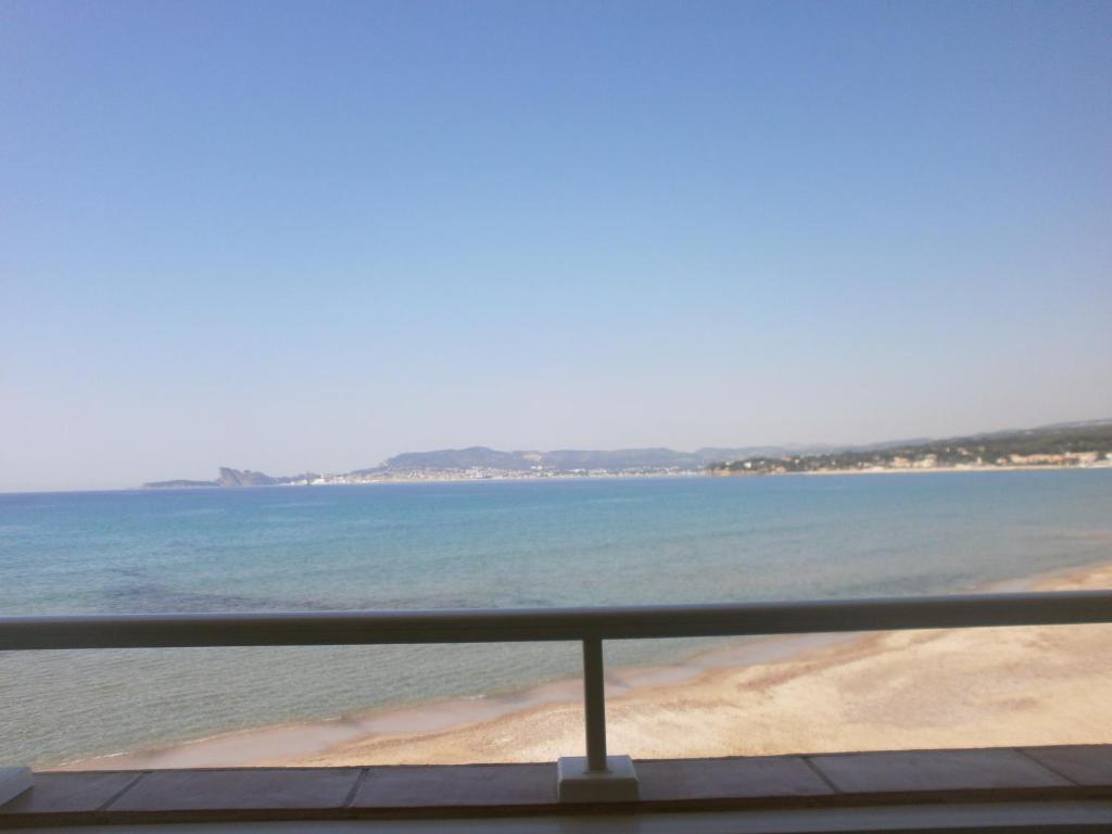 Au Tapis De Sable Otel Saint-Cyr-sur-Mer Oda fotoğraf