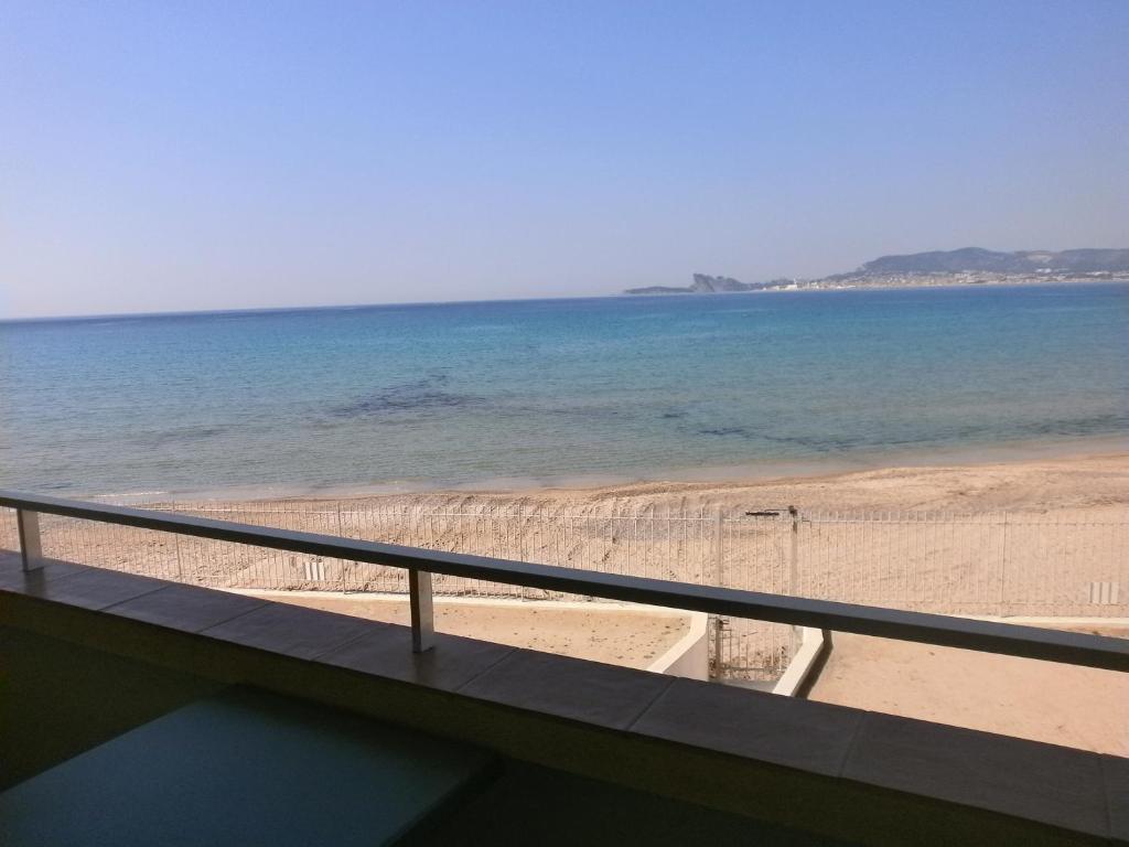 Au Tapis De Sable Otel Saint-Cyr-sur-Mer Oda fotoğraf